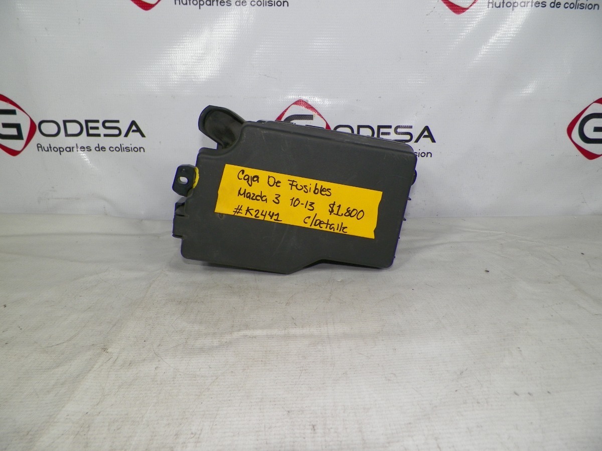 Caja De Fusibles Mazda 3 10-13 Usado Original C/detalle