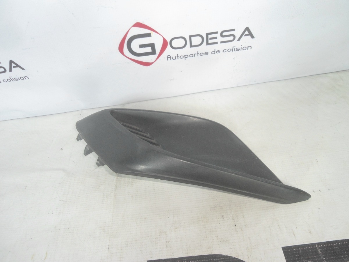 Moldura De Facia Delantera Izquierda Mazda 3 14-16 Usado