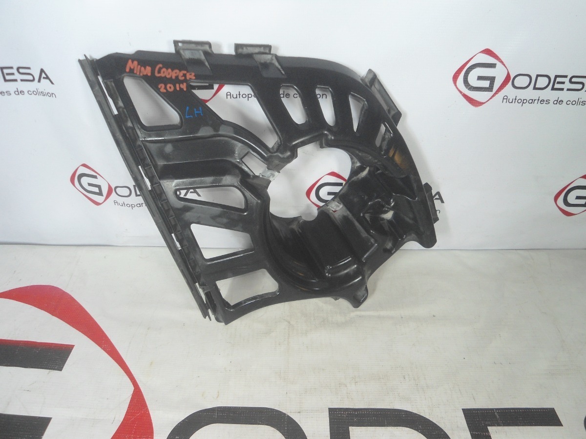 Guia De Faro Niebla Izquierda Mini Cooper 14-18 Usado Orig