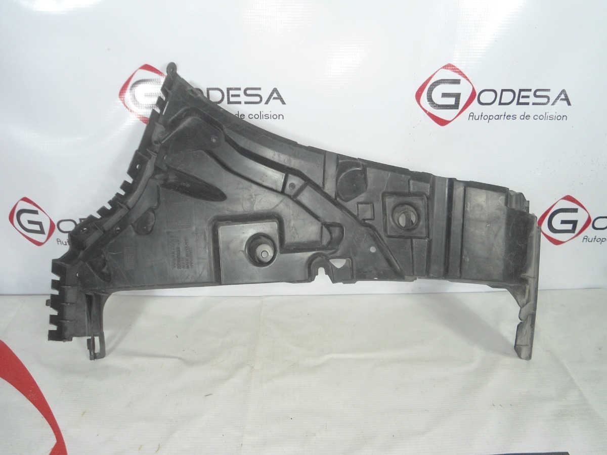Guia Rh De Facia Trasera Volvo Xc60 2019 Usado Original - vista 1