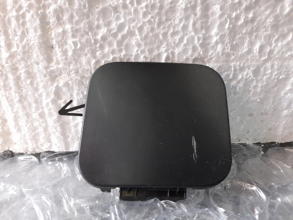 Tapa Tiron De Facia Del. Nissan Kicks 18-19 Original