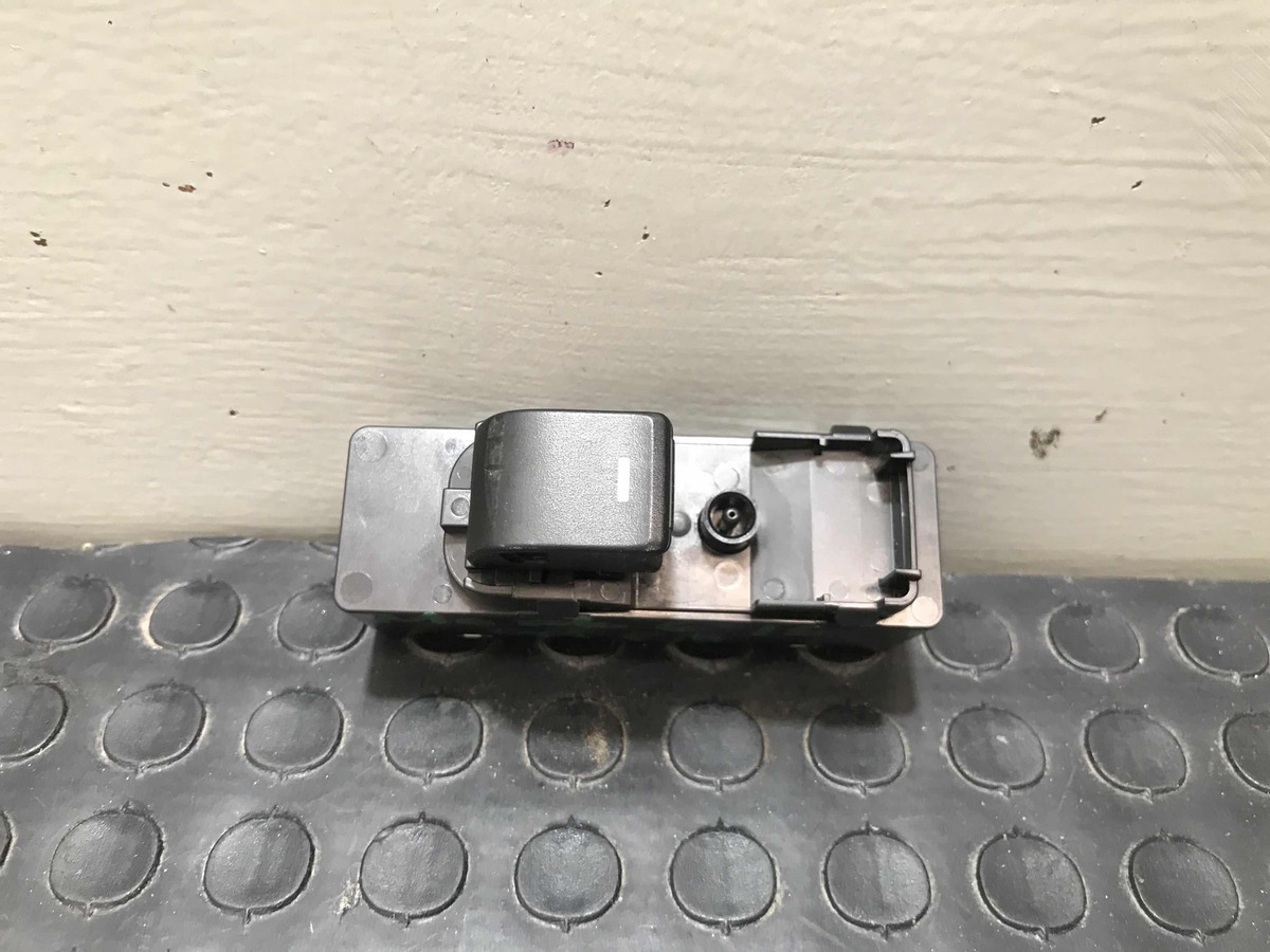 Mazda 6 2014 Al 2022 Switch Delantero Derecho