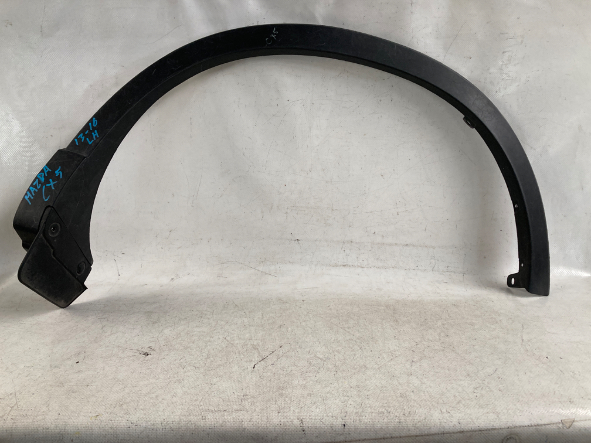 Moldura Trasera Izquierda Mazda Cx-5 2013 - 2016