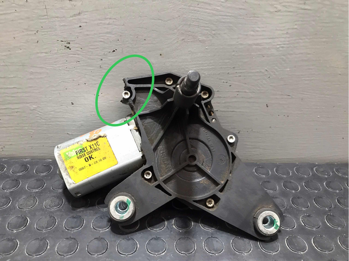 Nissan Tiida 2008 Al 2014  Motor Limpia Medallon