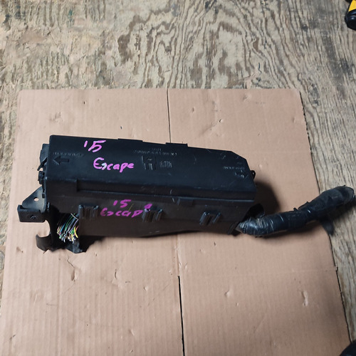 Caja Fusibles Ford Escape 2013 2014 2015 2016 2017