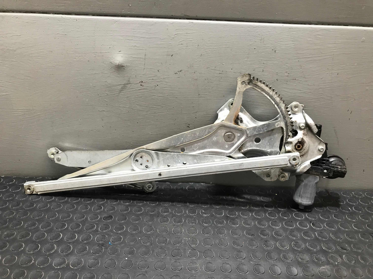 Toyota Corolla 2009 Al 2013  Motor Cristal Delantero  Izq