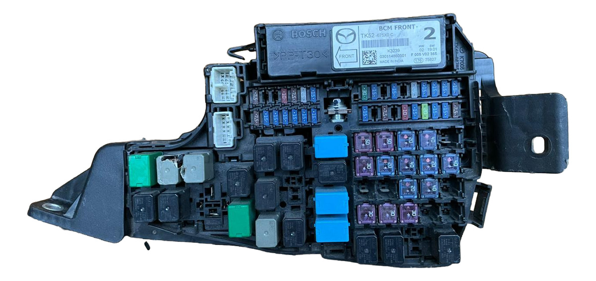 Caja Fusibles Mazda-6 2017 