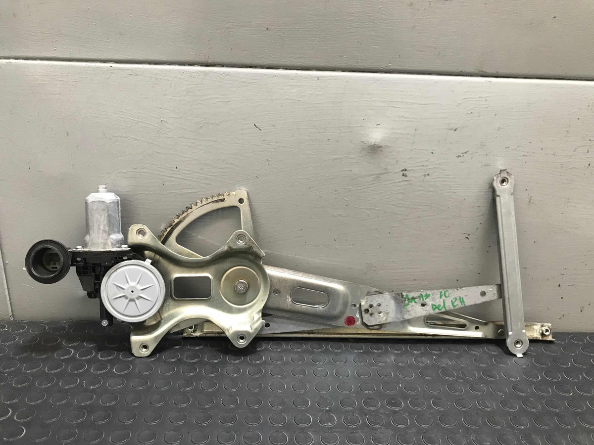 Toyota Yaris 2006 Al 2015 Motor Cristal Delantero Derecho