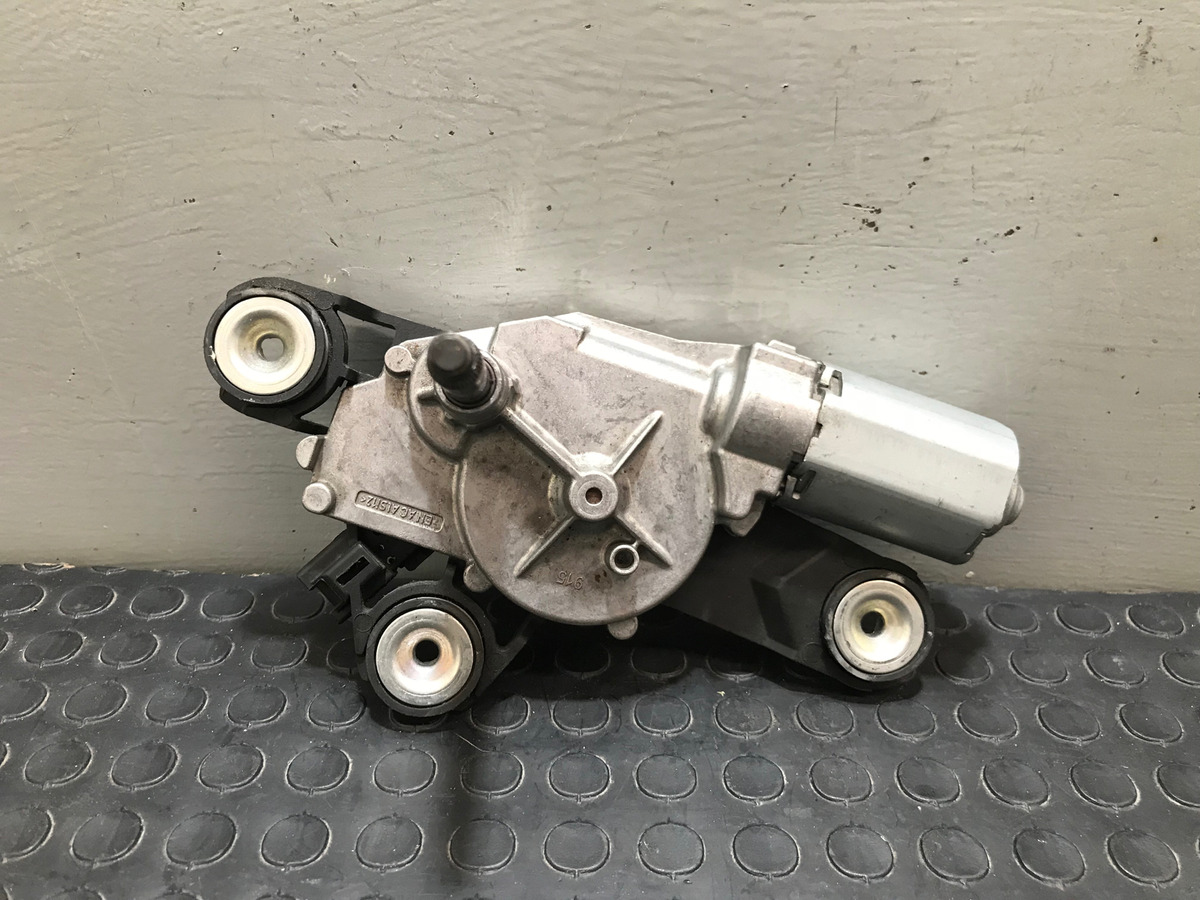 Ford Focus 2007 Al 2011 Motor Limpia Medallon