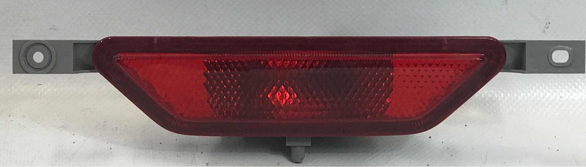 Renault Koleos 2008 Al 2011 Luz Central Facia Trasera