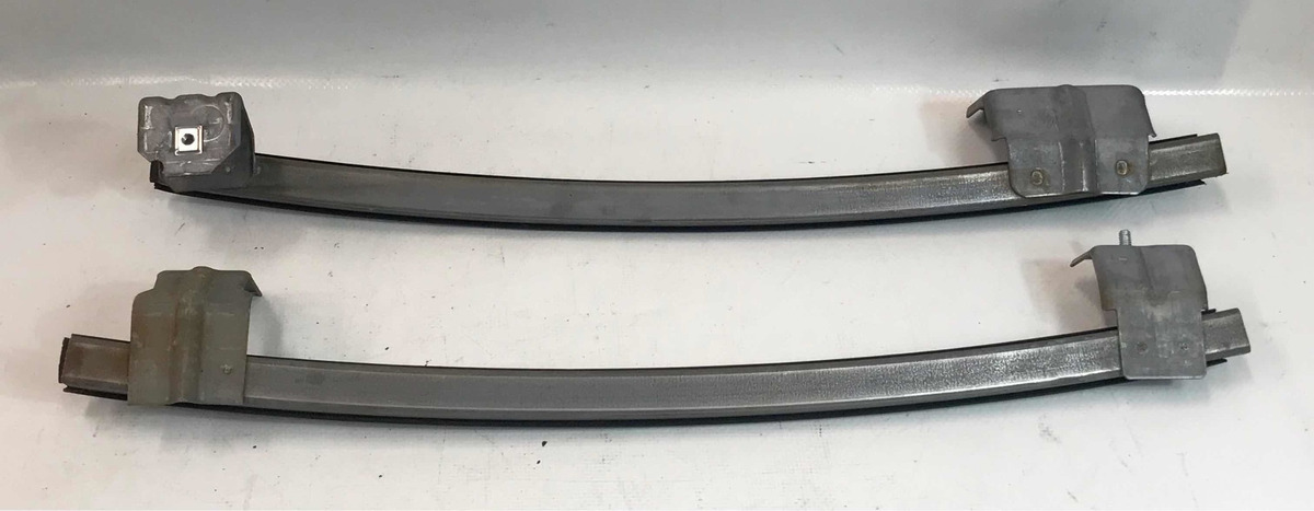 Dodge Dakota. 2005 Al 2012 Guias De Cristal. Trasera Derecho