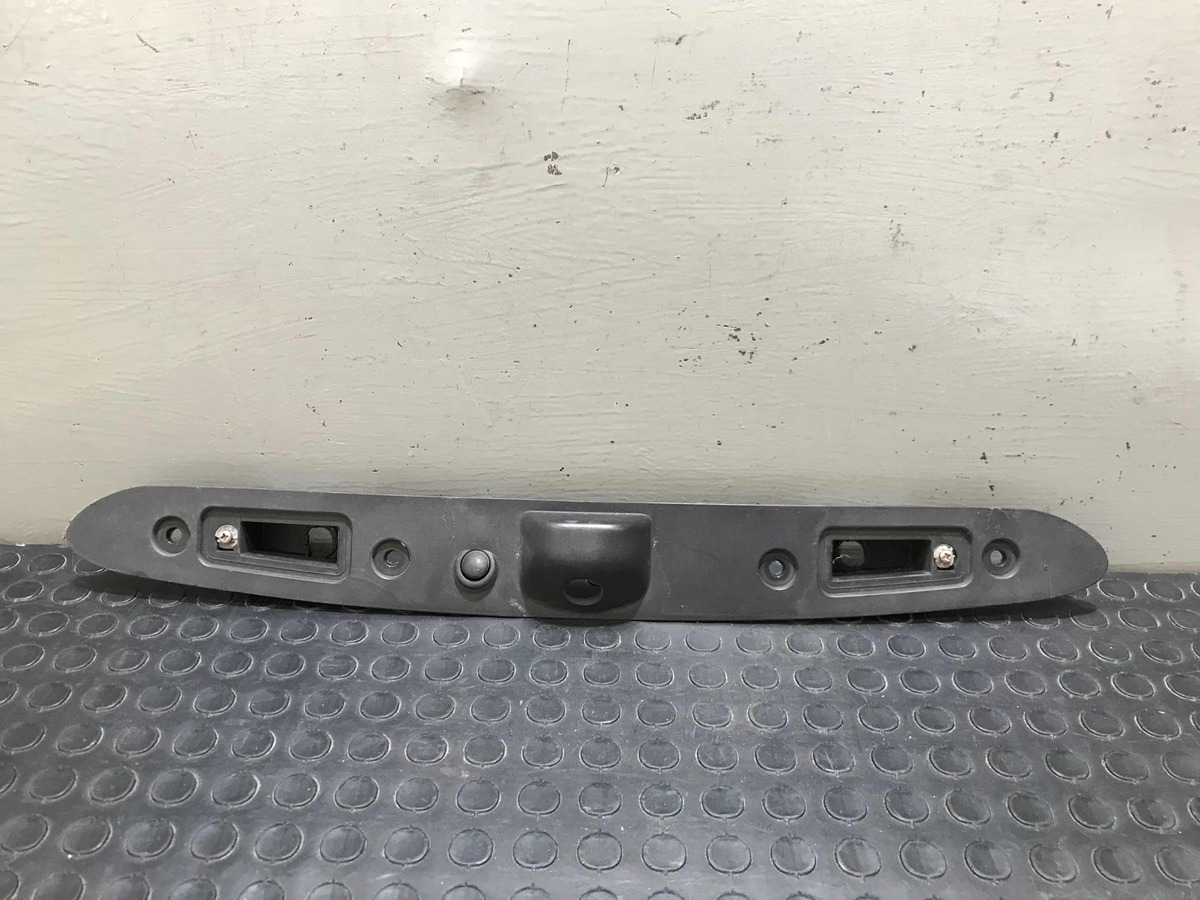 Chrysler 200 2015 Al 2017 Moldura De Cajuela
