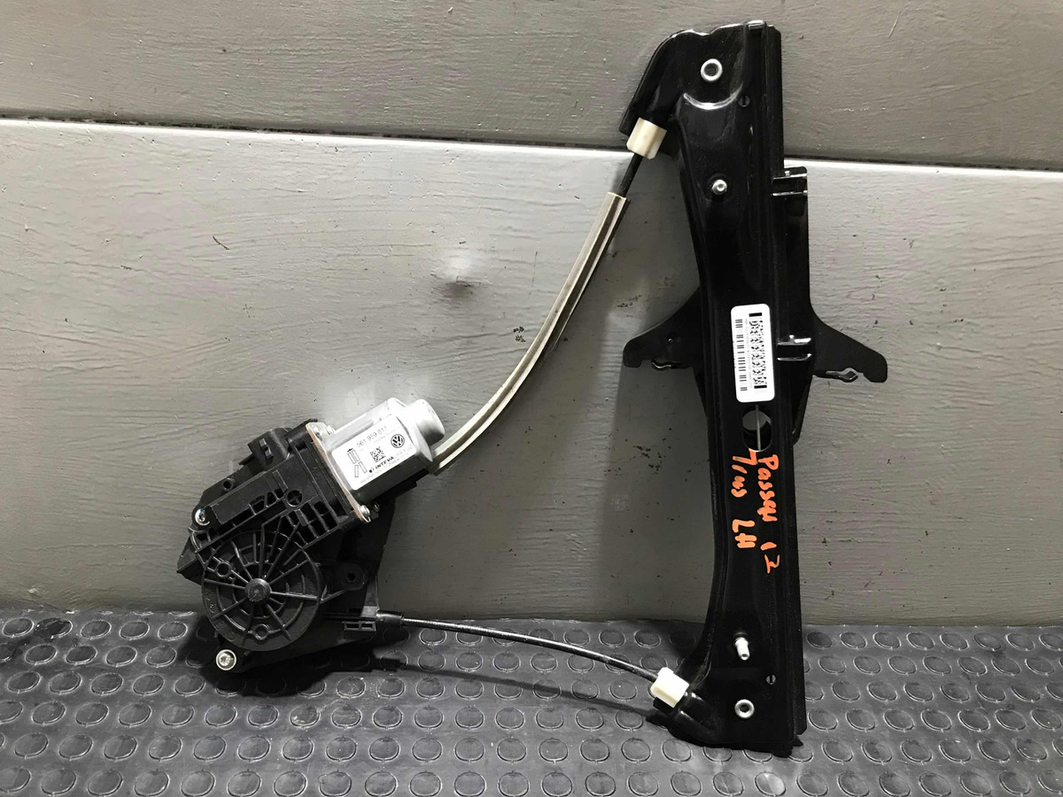 Volkswagen Passat 2012 Al 2018 Motor Cristal Trasero Izq