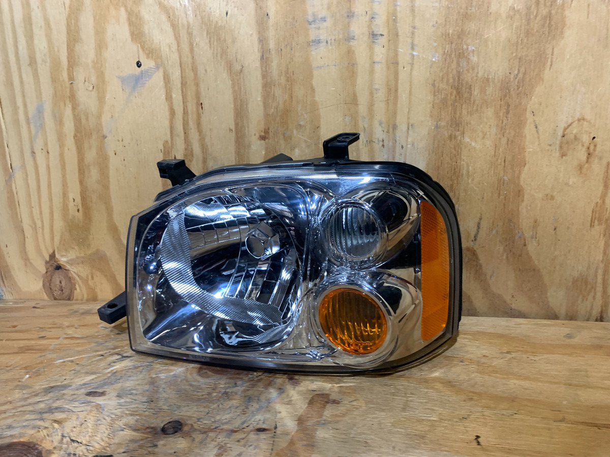 Faro Izquierdo Nissan Frontier 2006 2008