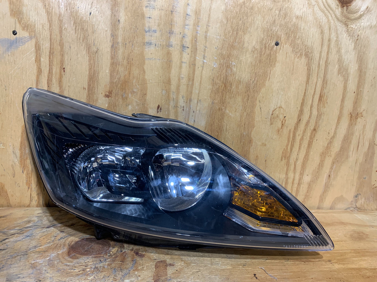 Faro Derecho Ford Focus 2009 - 2011