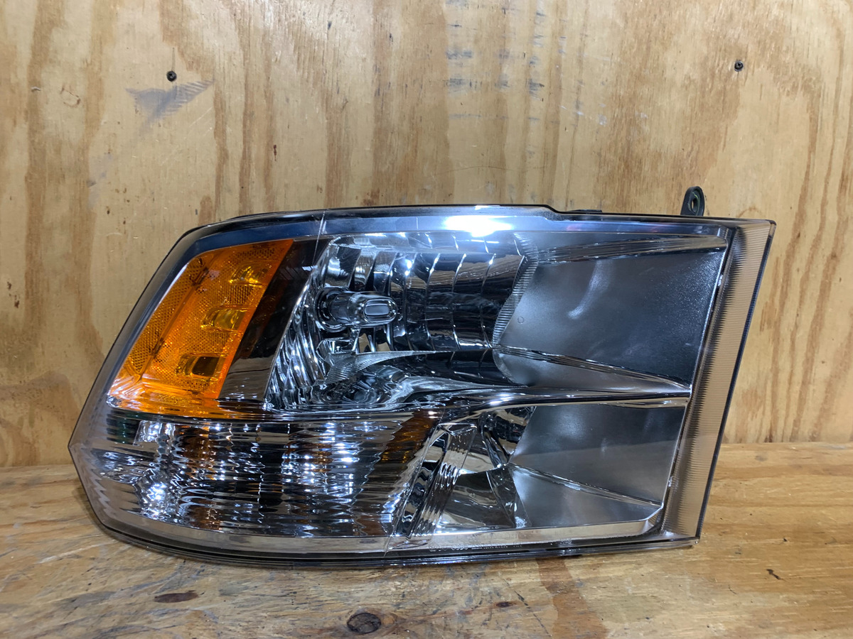 Faro Derecho Dodge Ram 2009 2012