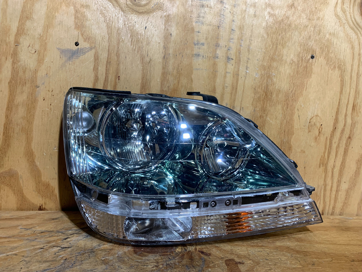 Faro Derecho Toyota Lexux 1999 2003