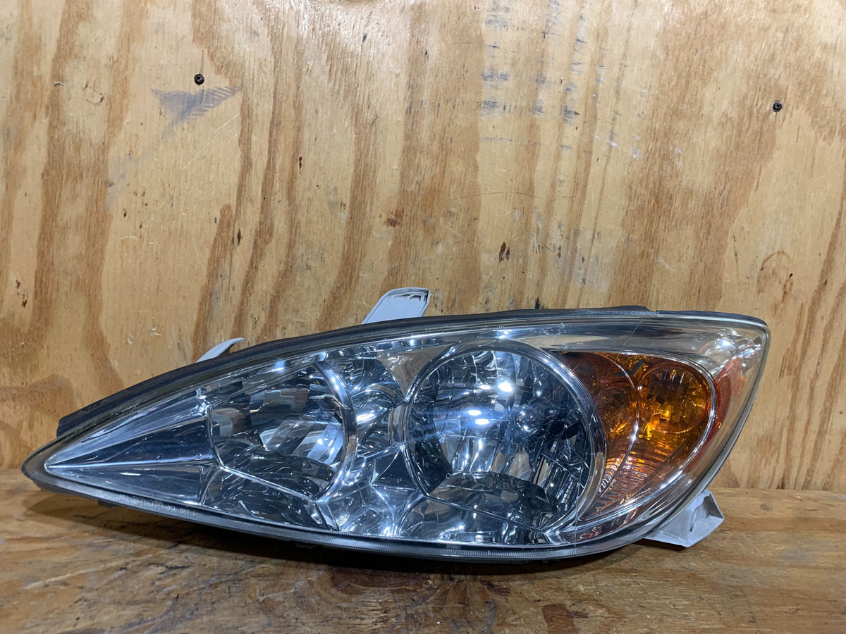 Faro Izquierdo Toyota Camry 2002 2004
