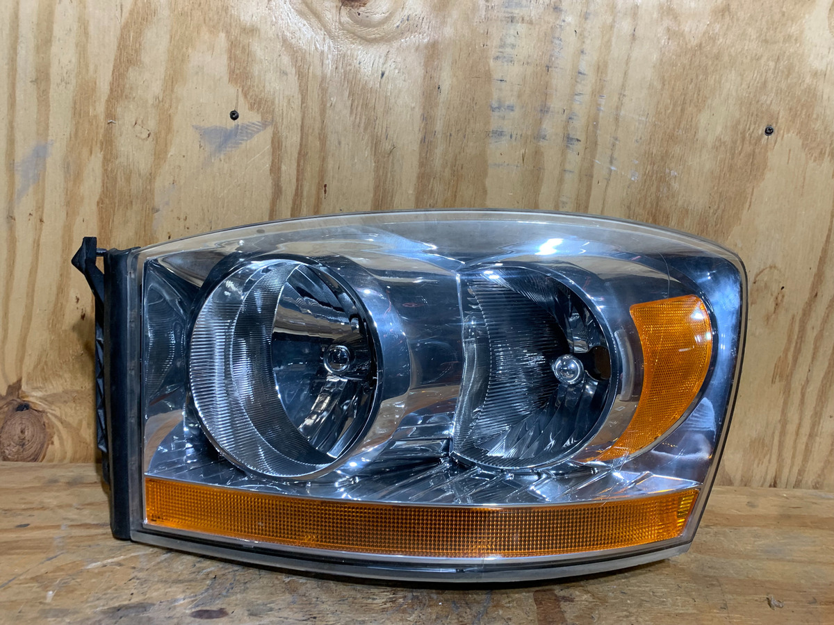 Faro Izquierdo Dodge Ram 2006 2008
