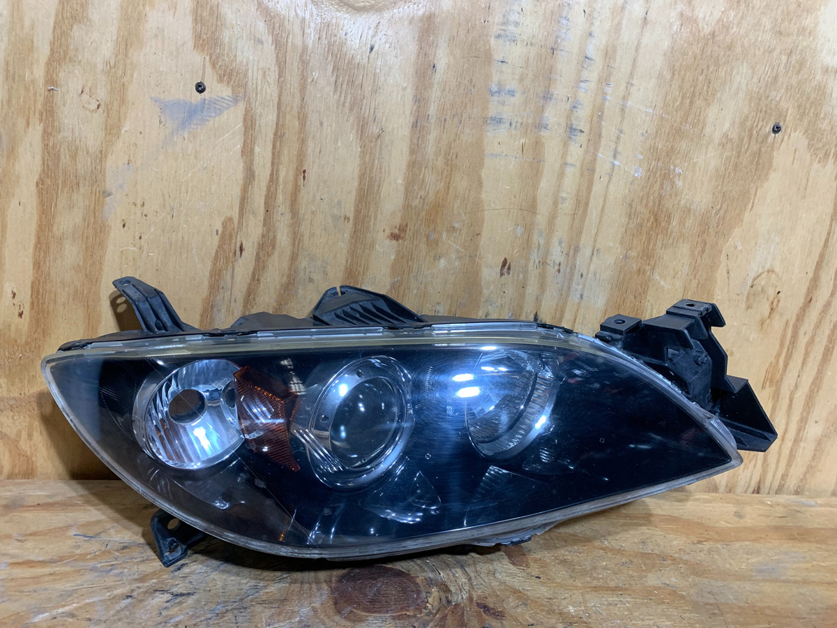Faro Derecho Mazda 3 2004 - 2009