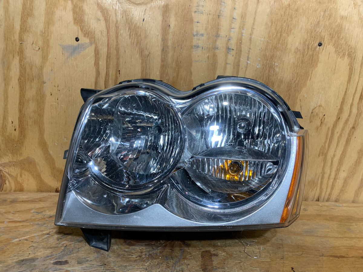 Faro Izquierdo Jeep Cherokee 2009 2010