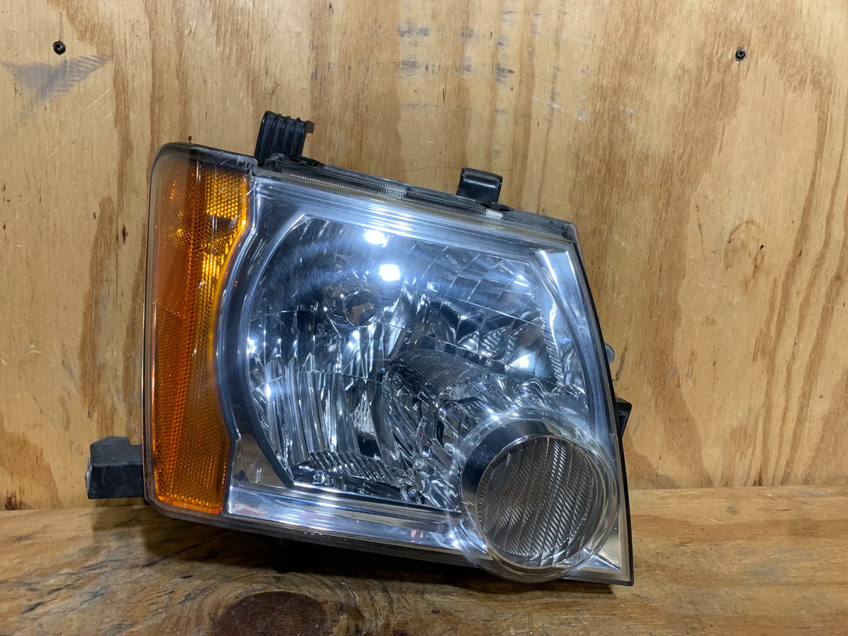 Faro Derecho Nissan Xterra 2005 - 2009