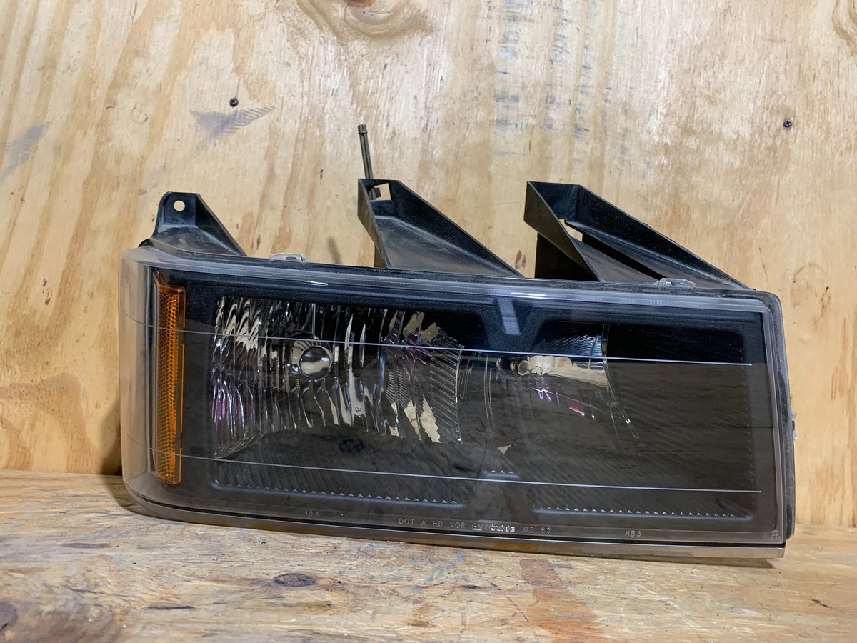 Faro Derecho Chevrolet Colorado 2004 - 2007