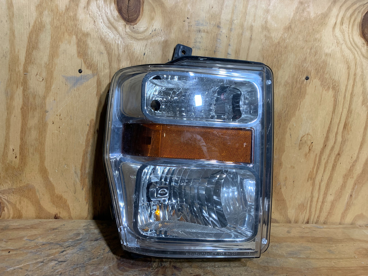 Faro Derecho Ford F-350 2008 2010
