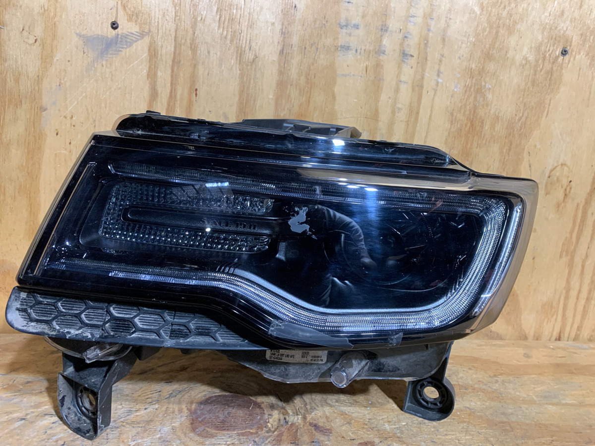 Faro Izquierdo Jeep Cherokee 2014 - 2020