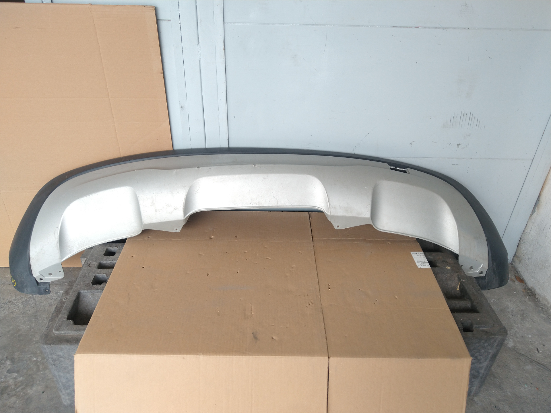 Spoiler De Fascia Trasera Mercedes-benz Gla200 2015-2017 - vista 1