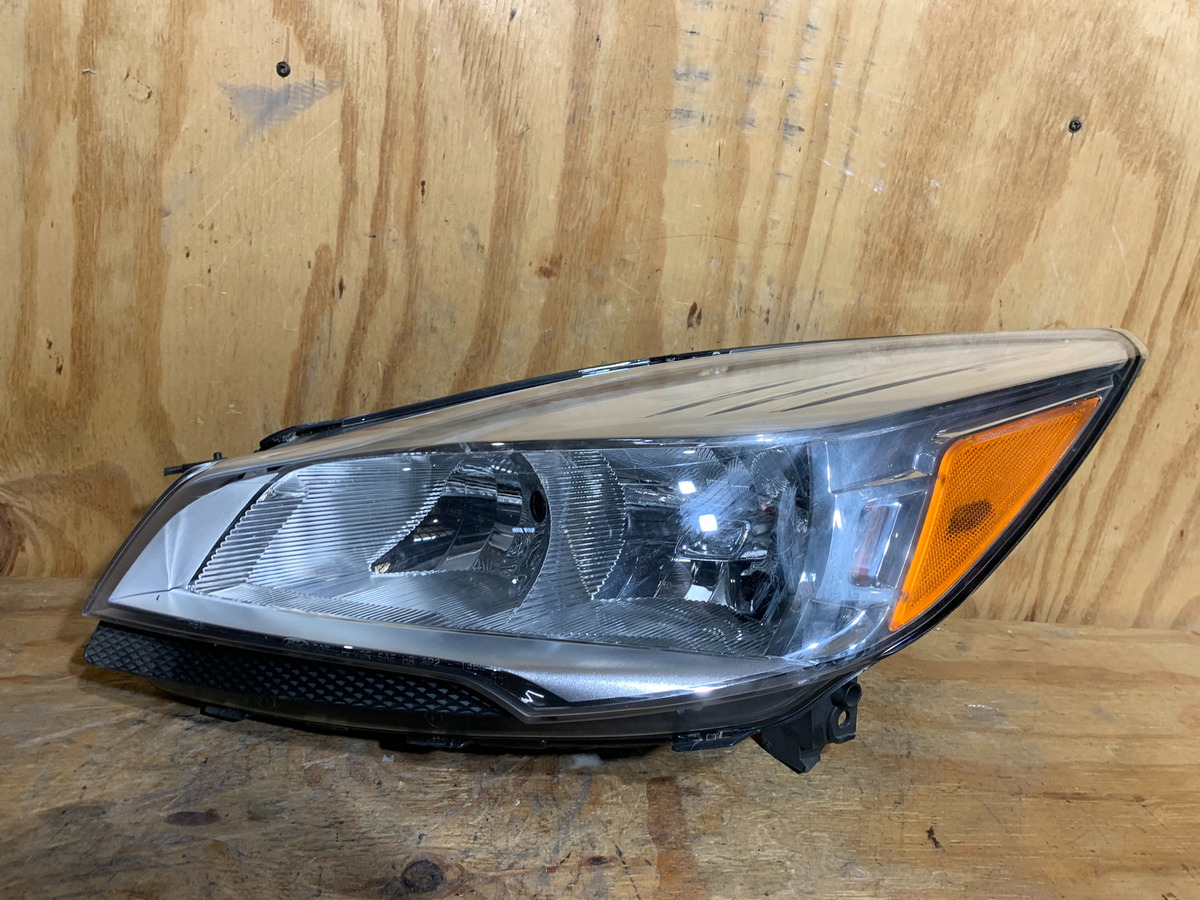 Faro Izquierdo Ford Escsape 2013 2016