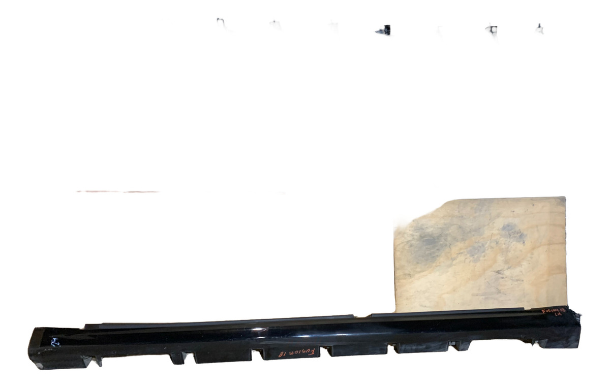 Estribo Izquierda Ford Mondeo 2013 - 2016