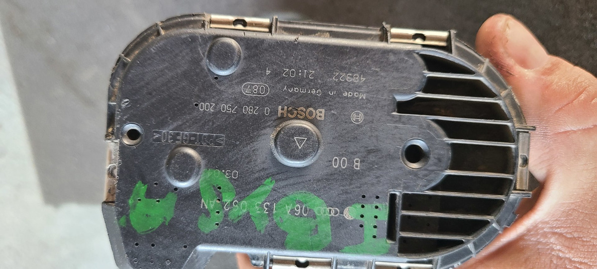 Cuerpo De Aceleración Seat Ibiza Volkswagen Polo Orig. Bosch