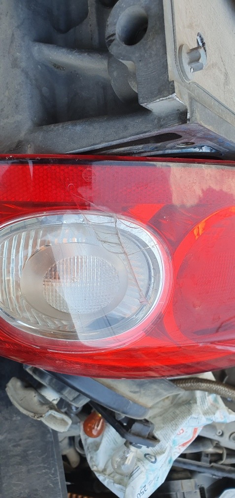 Calavera Derecha Trasera Renault Laguna 02-07 