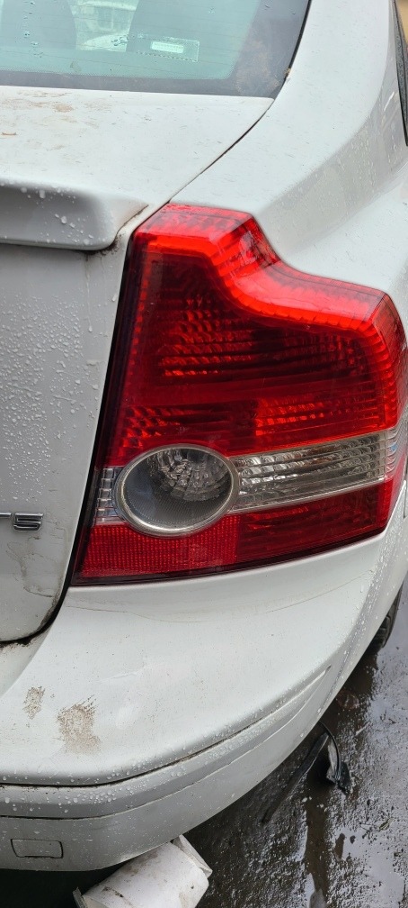Calavera Volvo S40 04-09