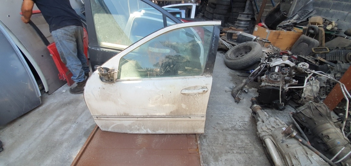 Puerta Delantera Izq Mercedes Benz C230 02