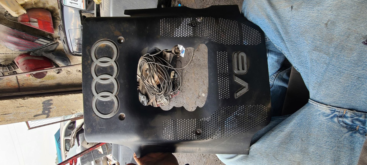 Tapa Embellecedora Audi V6 078103927