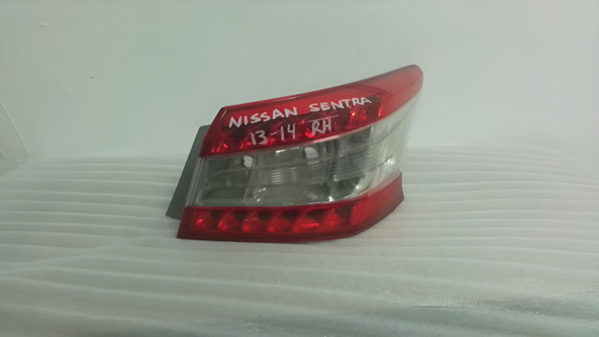 Calavera Derecha Nissan Sentra 2013 - 2014 - vista 1