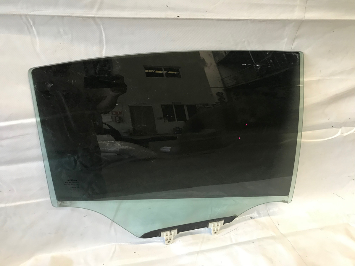 Nissan Sentra 2008 Al 2012 Vidrio Cristal Trasero Derecho