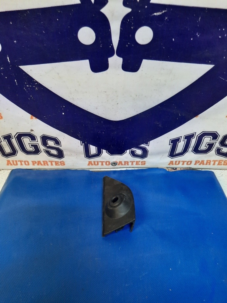 Moldura Interior De Puerta Delantera Izq Ford Figo 16 - 19