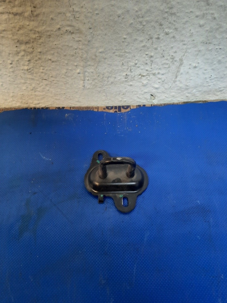 Contra Chapa Asiento Tras. Izq. Ford Figo 1.5 2016-2018