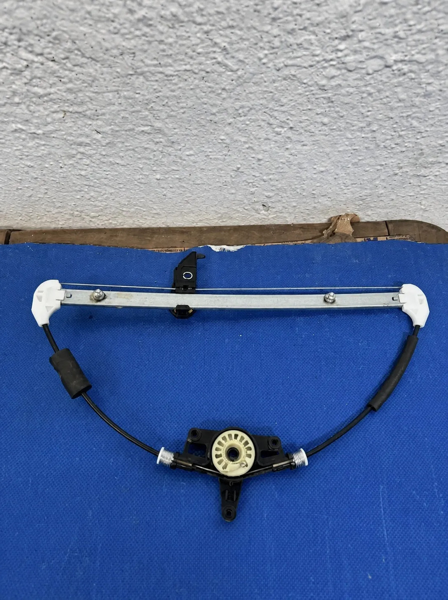 Mecanismo Elevador Puerta Trasera Izquierda Mazda Cx3 16 23